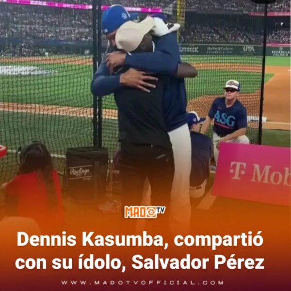 Dennis Kasumba, compartió con su ídolo, Salvador Pérez