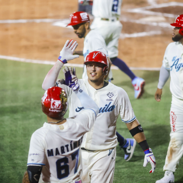 ¡EL AGUILA VERACRUZ, GANA SU PRIMERA SERIE EN EL BETO!