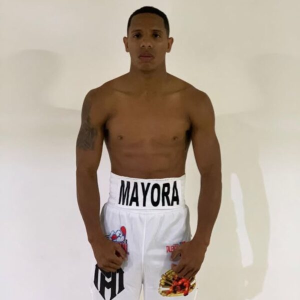 ¡De La Guaira Pa’l Mundo! Alessángel Mayora conquista&nbsp; el título&nbsp; Feconsur del CMB en el poliedro