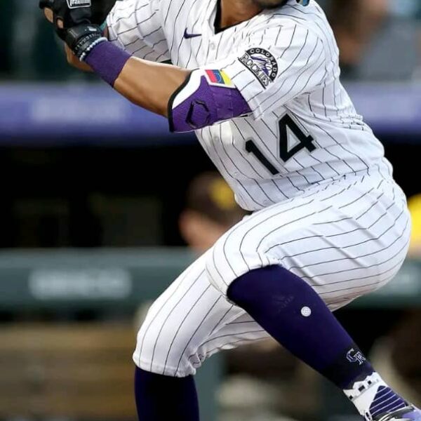 EZEQUIEL TOVAR SE REGALA UNA NOCHE HISTÓRICA EN SU CUMPLEAÑOS