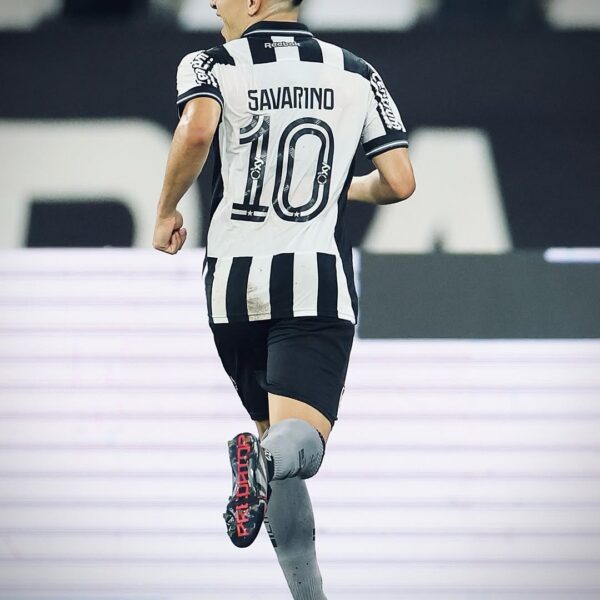Gol de Savarino en la victoria del Botafogo
