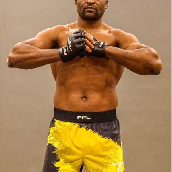 ¡FRANCIS NGANNOU ANUNCIA SU RETORNO AL BOXEO Y DESAFÍA A DEONTAY WILDER!